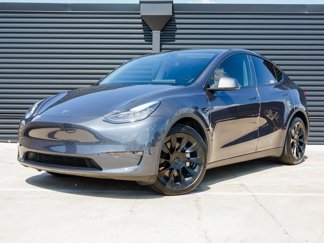 Used 2021 Tesla Model Y Long Range image 1