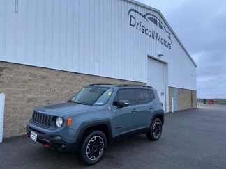 Used 2016 Jeep Renegade Trailhawk w/ Premium Trailhawk Package image 1