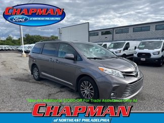 Used 2018 Toyota Sienna XLE image 1