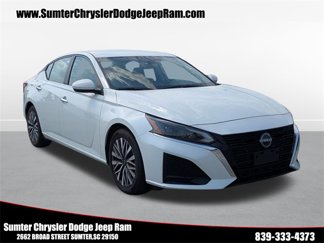 Used 2023 Nissan Altima 2.5 SV image 1