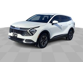 Used 2023 Kia Sportage LX image 1