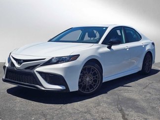 Used 2023 Toyota Camry SE image 1