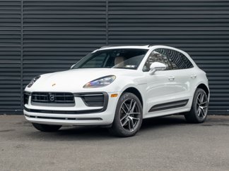 Used 2025 Porsche Macan image 1