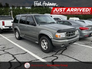 Used 2001 Ford Explorer Limited image 1