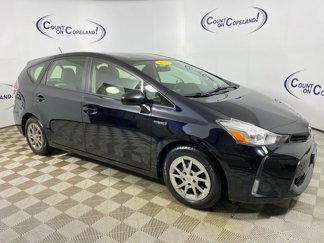 Used 2015 Toyota Prius V Five image 1