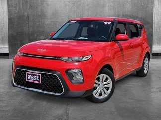 Used 2022 Kia Soul LX image 1