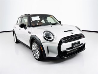 Used 2022 MINI Cooper S image 1