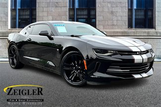 Used 2017 Chevrolet Camaro LT image 1