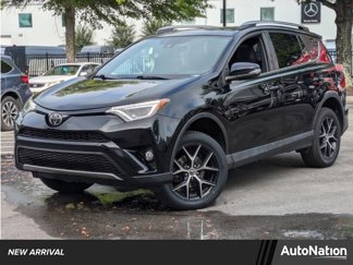 Used 2017 Toyota RAV4 SE image 1