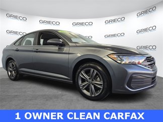Used 2022 Volkswagen Jetta SE image 1