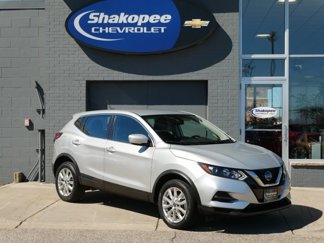 Used 2021 Nissan Rogue Sport S image 1