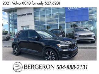 Used 2021 Volvo XC40 T5 R-Design image 1