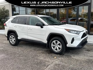 Used 2021 Toyota RAV4 LE image 1