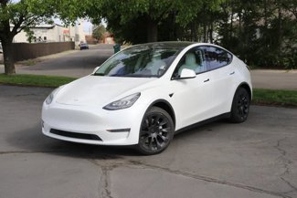 Used 2021 Tesla Model Y Long Range image 1