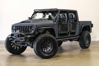 Used 2025 Jeep Gladiator Sport video 2