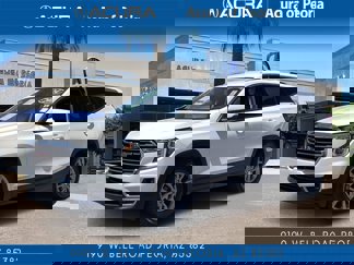 Used 2024 GMC Terrain SLT image 1