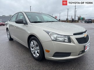 Used 2013 Chevrolet Cruze LS image 1