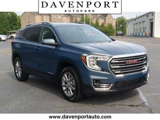 Used 2024 GMC Terrain SLT image 1