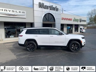 Used 2023 Jeep Grand Cherokee L Laredo image 1