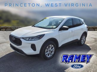 Used 2024 Ford Escape Active image 1