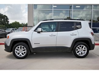 Used 2016 Jeep Renegade Latitude image 1
