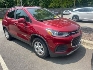 Used 2020 Chevrolet Trax LT w/ LT Convenience Package image 1