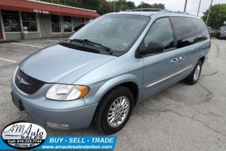 Used 2004 Chrysler Town & Country Limited image 1