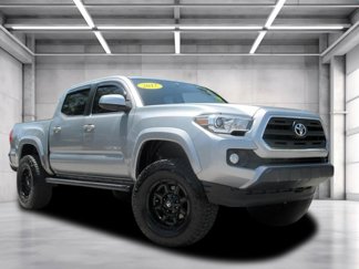 Used 2017 Toyota Tacoma SR5 image 1