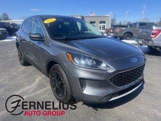 Used 2022 Ford Escape SE w/ Convenience Package image 1