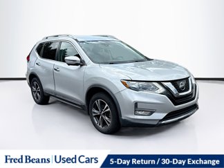 Used 2017 Nissan Rogue SL image 1