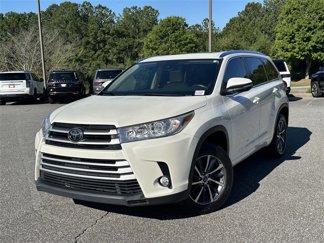 Used 2018 Toyota Highlander XLE image 1