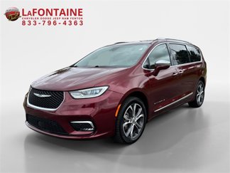 Used 2021 Chrysler Pacifica Pinnacle image 1