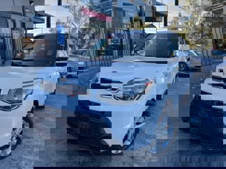Used 2015 Kia Soul + image 1