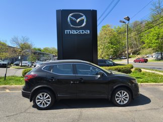 Used 2020 Nissan Rogue Sport SV image 1