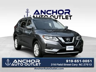 Used 2017 Nissan Rogue SV image 1