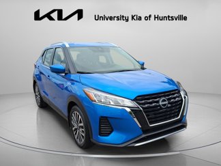 Used 2023 Nissan Kicks SV image 1