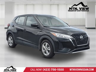 Used 2021 Nissan Kicks S image 1