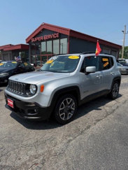 Used 2017 Jeep Renegade Latitude w/ Cold Weather Group image 1