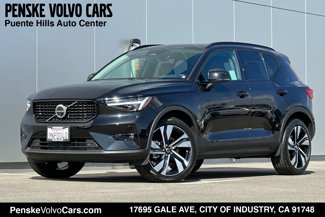 Used 2024 Volvo XC40 B5 Plus w/ Protection Package Premier image 1