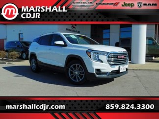 Used 2023 GMC Terrain SLT image 1
