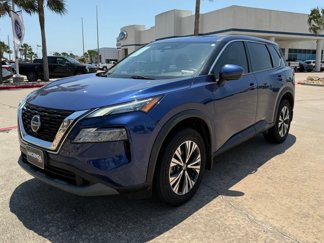 Used 2021 Nissan Rogue SV image 1