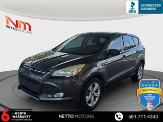 Used 2015 Ford Escape SE image 1