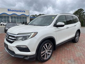 Used 2016 Honda Pilot Touring image 1