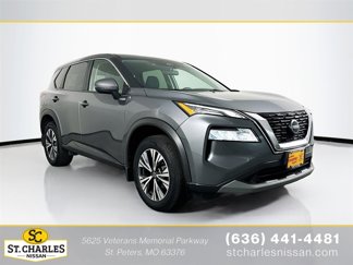 Used 2022 Nissan Rogue SV image 1