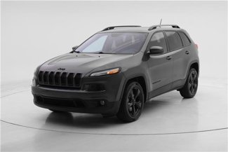 Used 2018 Jeep Cherokee Latitude w/ Altitude Package image 1