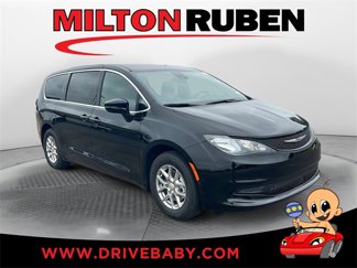 New 2026 Chrysler Voyager LX image 1