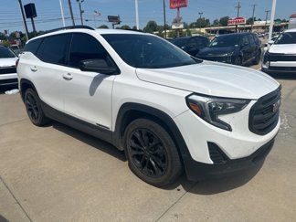 Used 2020 GMC Terrain SLE w/ Elevation Edition image 1