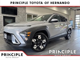 Used 2024 Hyundai Kona SEL image 1