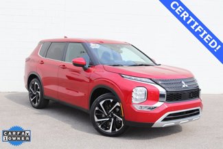 Used 2024 Mitsubishi Outlander SE image 1