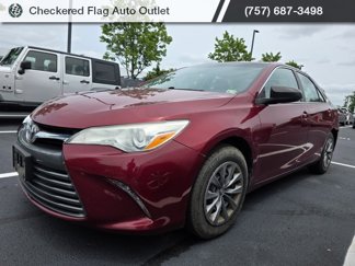Used 2016 Toyota Camry LE image 1